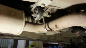Резонатор и глушитель на Ниву Шевроле — цена ремонта, какие запчасти покупать